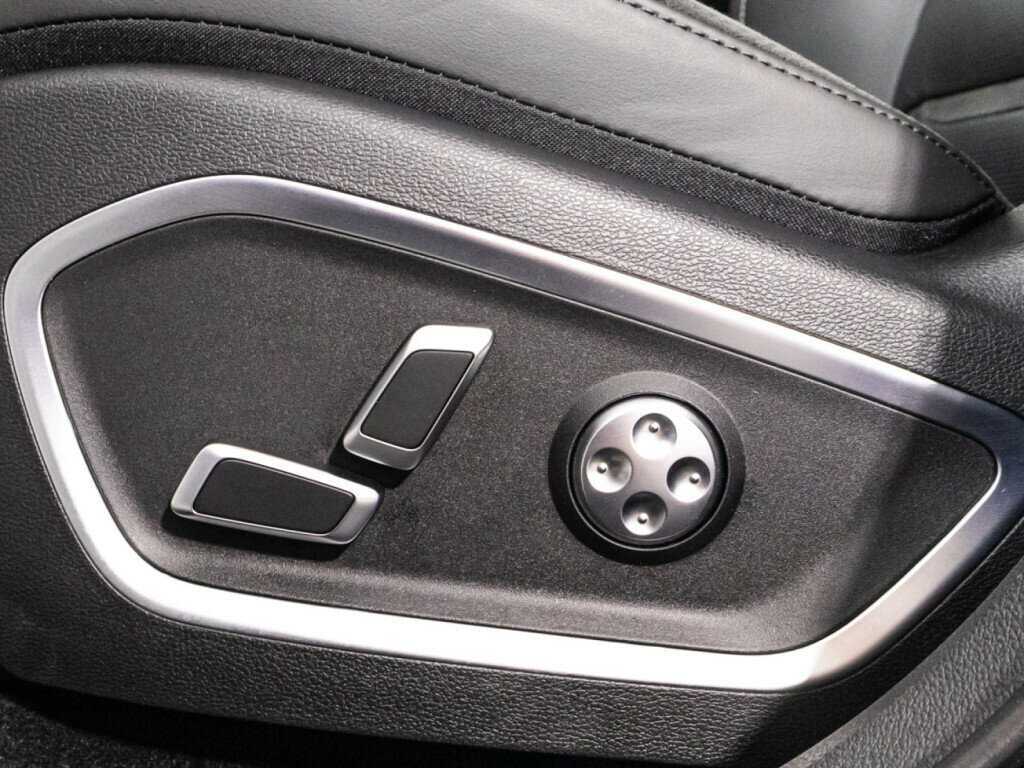 Geely Tugella 2024 года с пробегом. Фото: #20