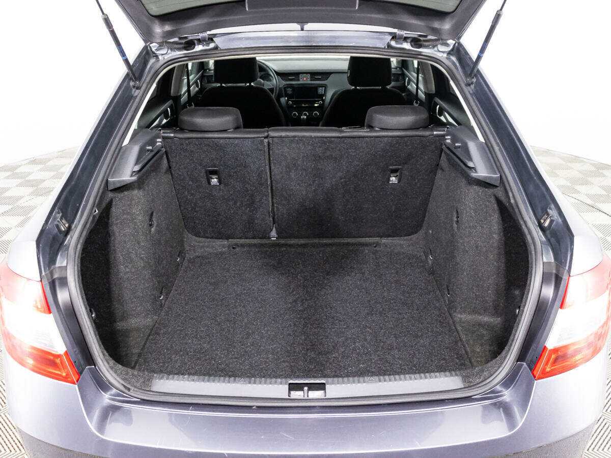 Б/У Шкода Октавия 2018 года. Фото: #14