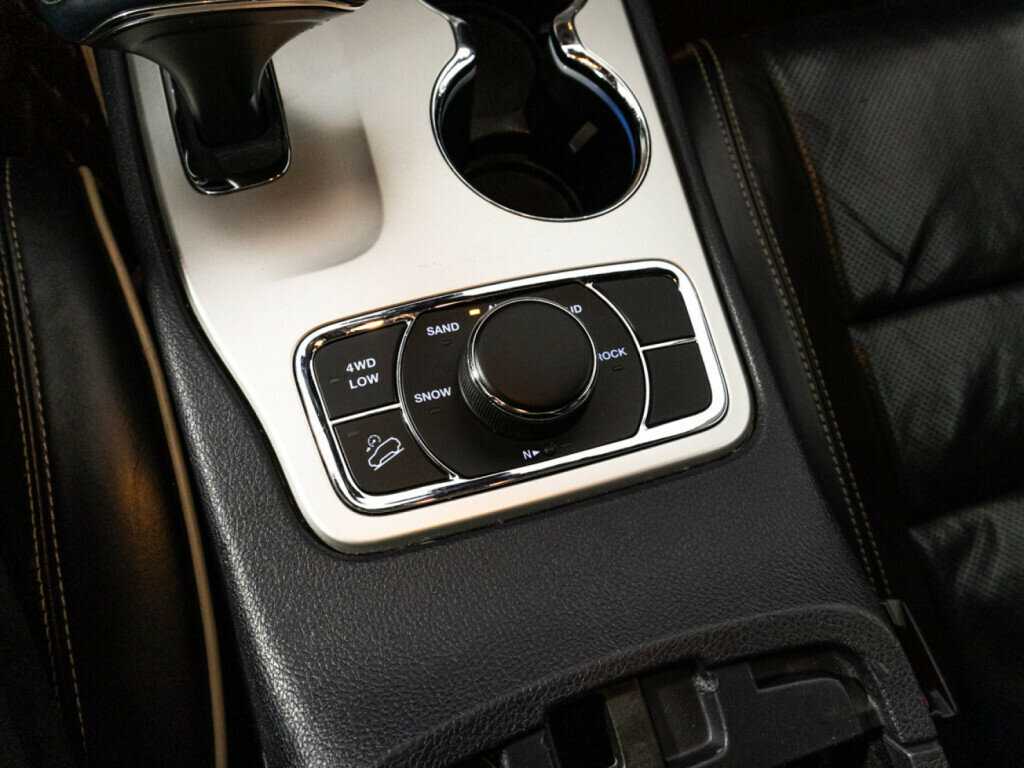 Jeep Grand Cherokee 2014 года с пробегом. Фото: #19