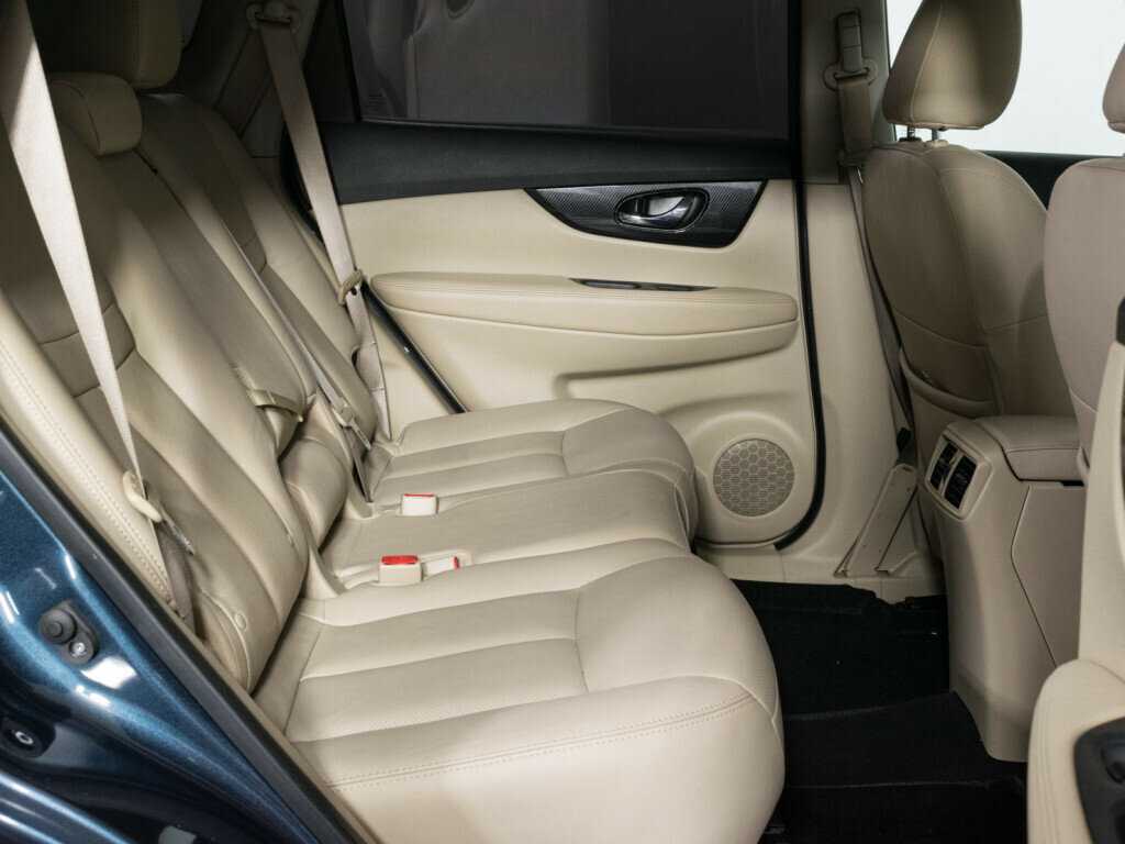 Б/У Ниссан Икс-Трейл 2018 года. Фото: #10