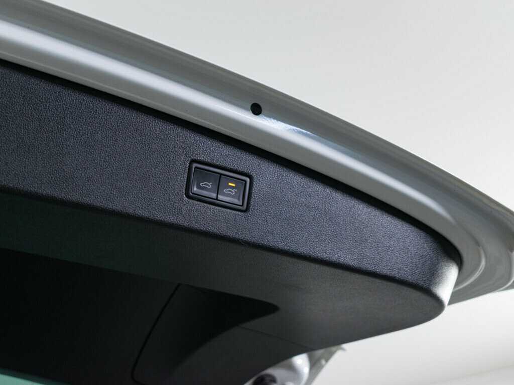 Б/У Фольксваген Тигуан 2018 года. Фото: #7