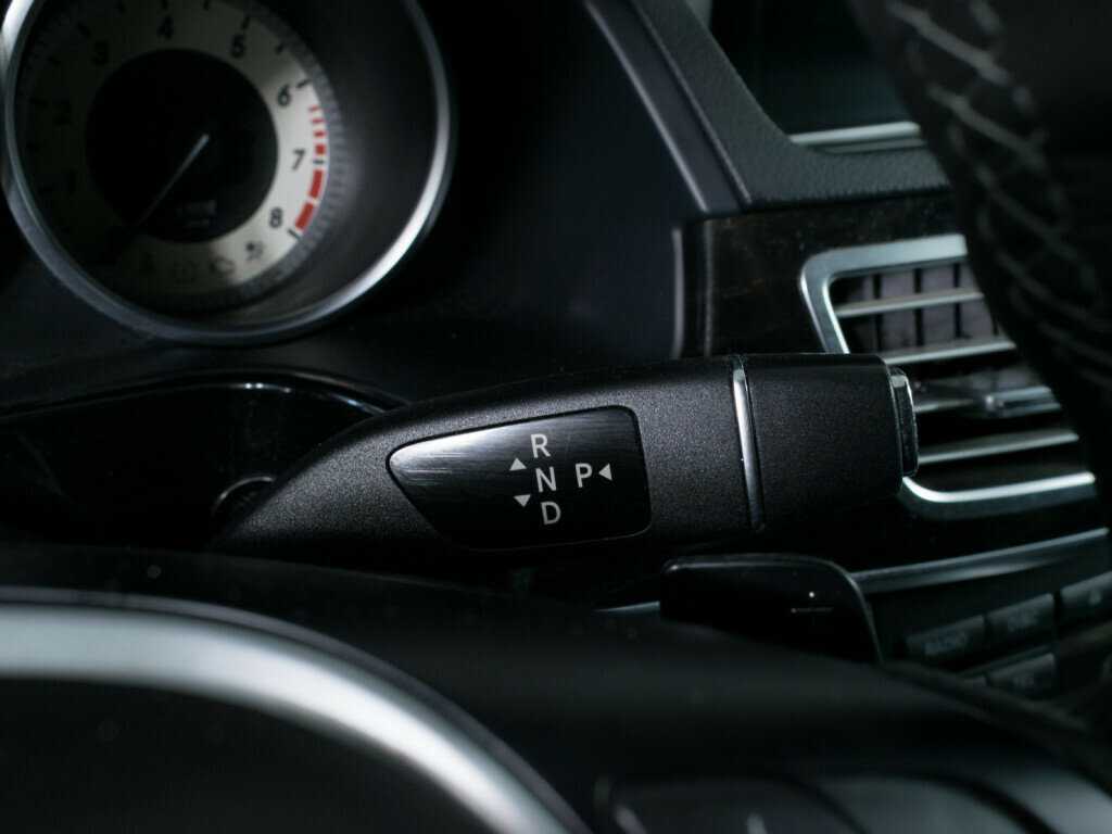 Mercedes-Benz E-Класс 2013 года с пробегом. Фото: #14