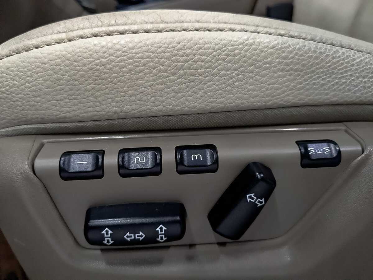 Б/У Вольво ИксЦ90 2012 года. Фото: #24