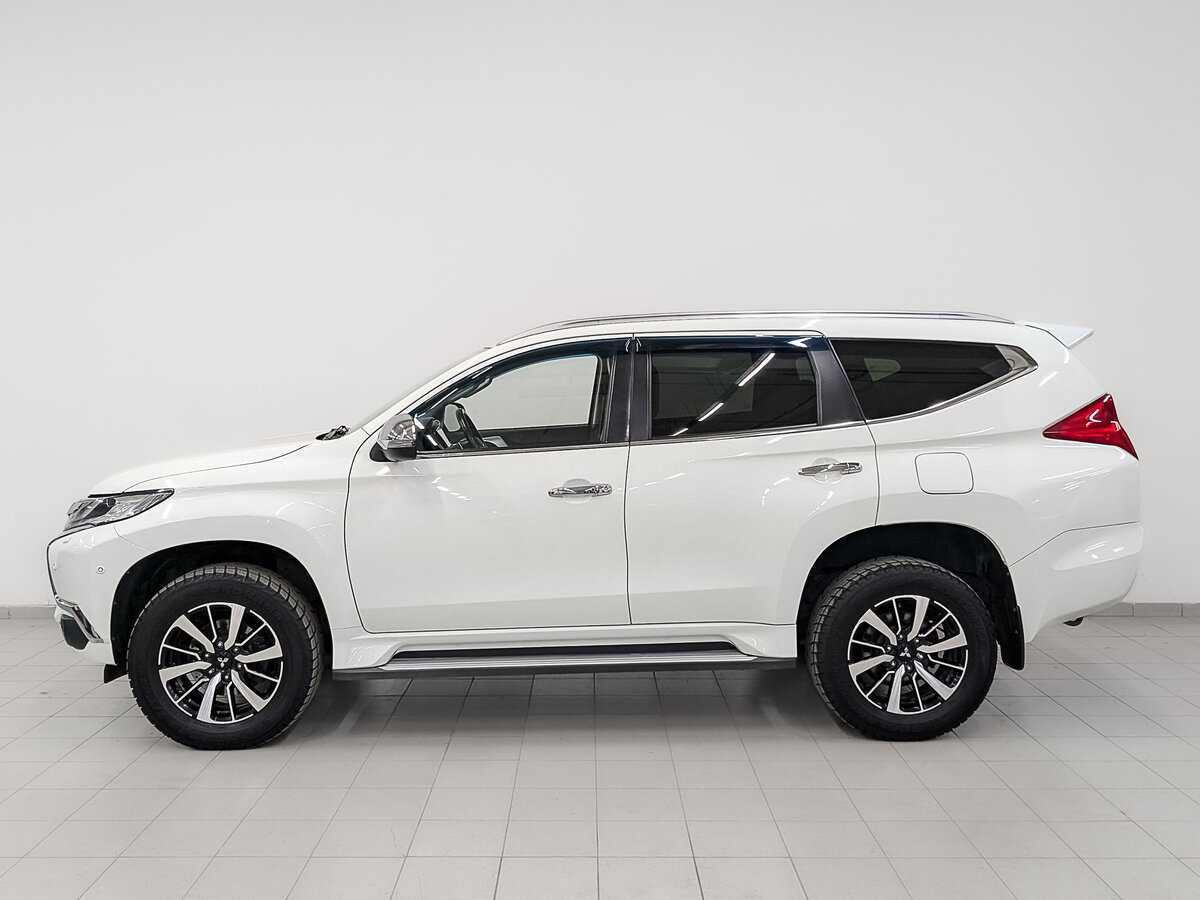 Mitsubishi Pajero Sport 2017 года с пробегом. Фото: #7