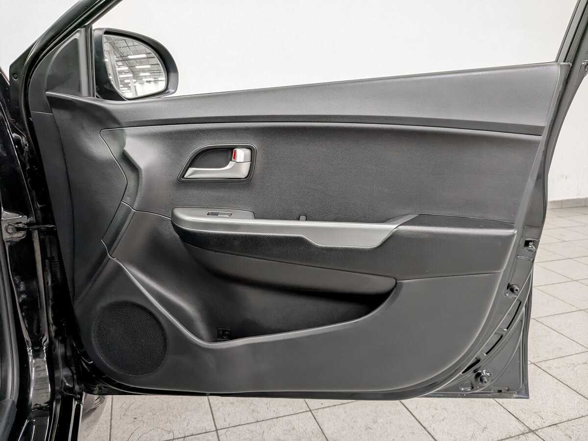 Б/У Киа Рио 2013 года. Фото: #21