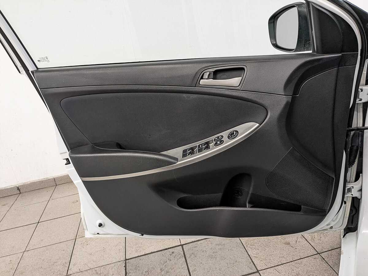 Б/У Хендай Солярис 2015 года. Фото: #16