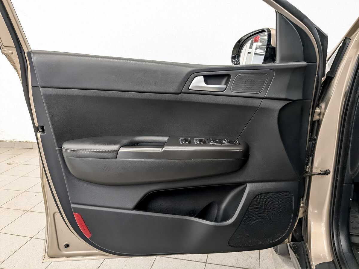 Б/У Киа Спортейдж 2017 года. Фото: #16