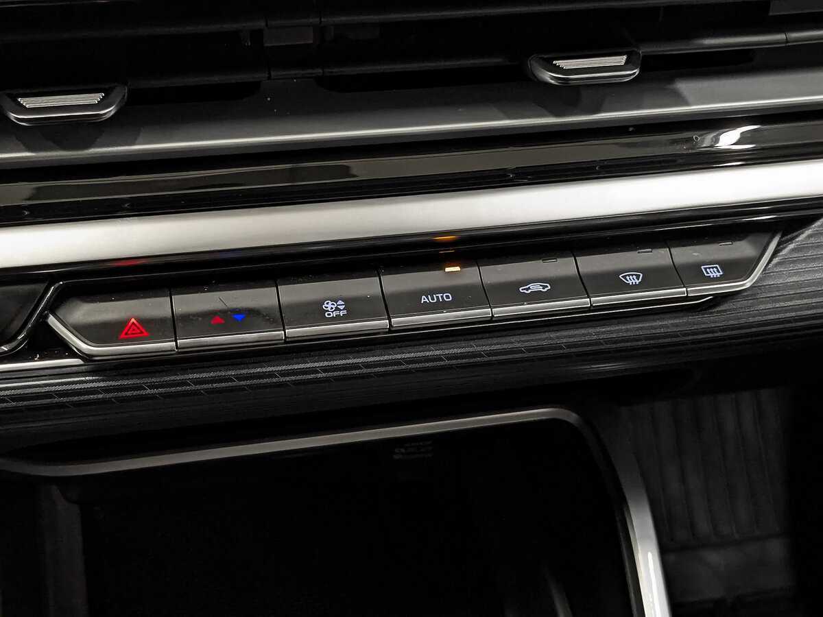 Б/У Джили Эмгранд 2024 года. Фото: #18