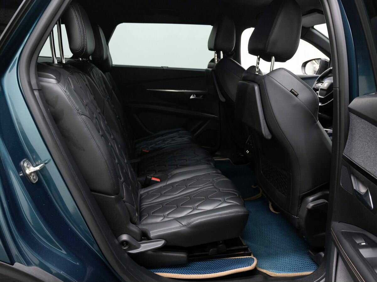 Б/У Пежо 5008 2018 года. Фото: #11