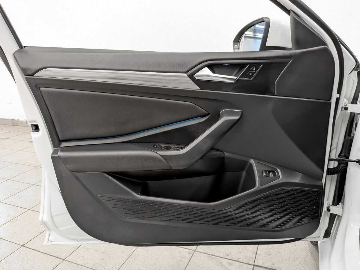 Volkswagen Jetta 2020 года с пробегом. Фото: #18