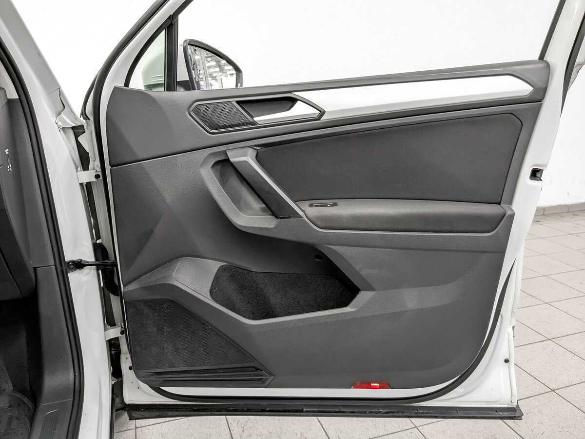 Volkswagen Tiguan 2021 года с пробегом. Фото: #22