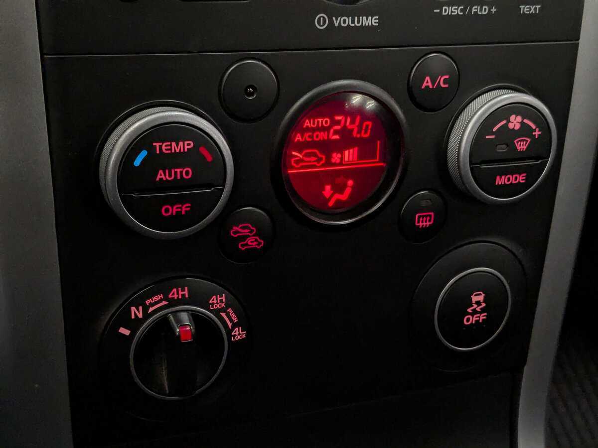 Б/У Сузуки Гранд Витара 2013 года. Фото: #20