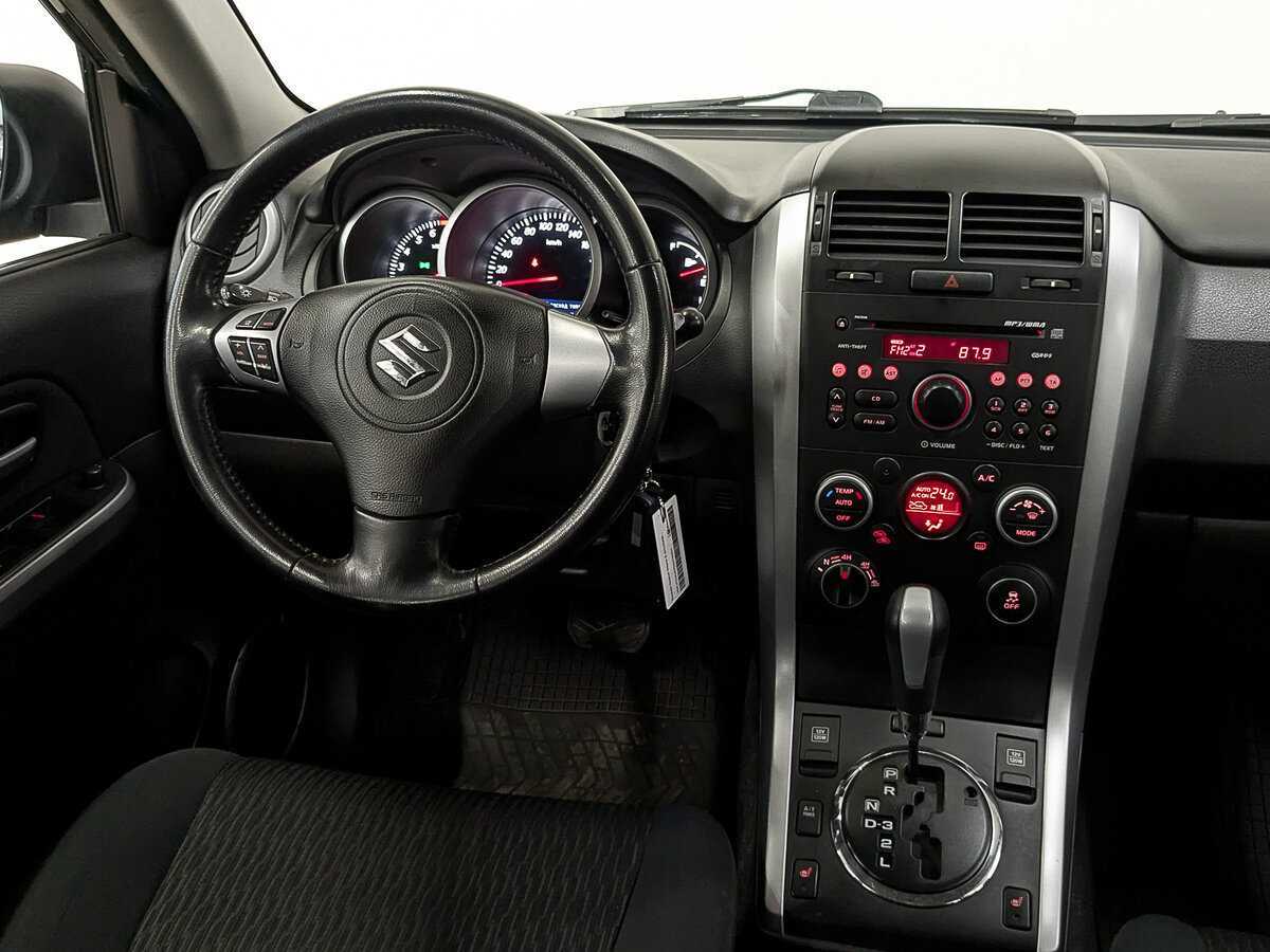 Б/У Сузуки Гранд Витара 2013 года. Фото: #27