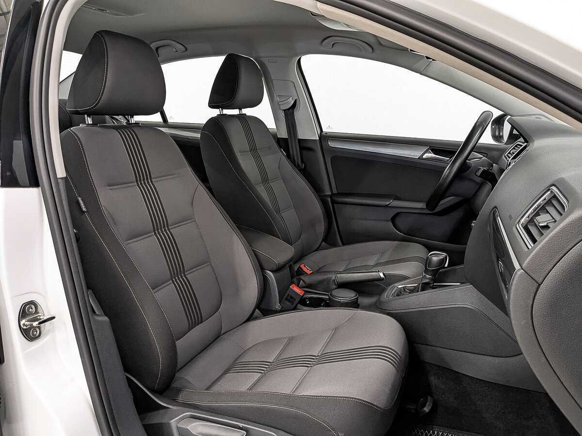 Б/У Фольксваген Джетта 2016 года. Фото: #23