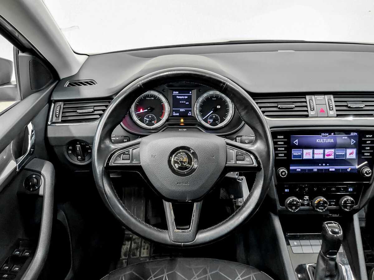 Б/У Шкода Октавия 2020 года. Фото: #18