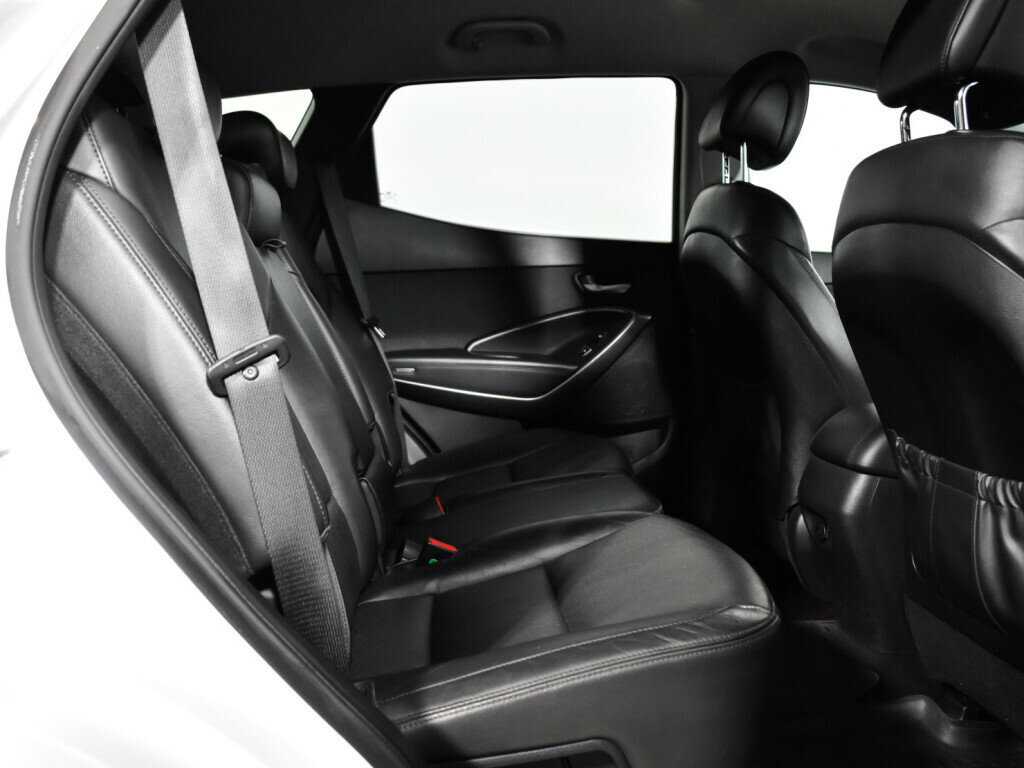 Б/У Хендай Санта Фе 2015 года. Фото: #9