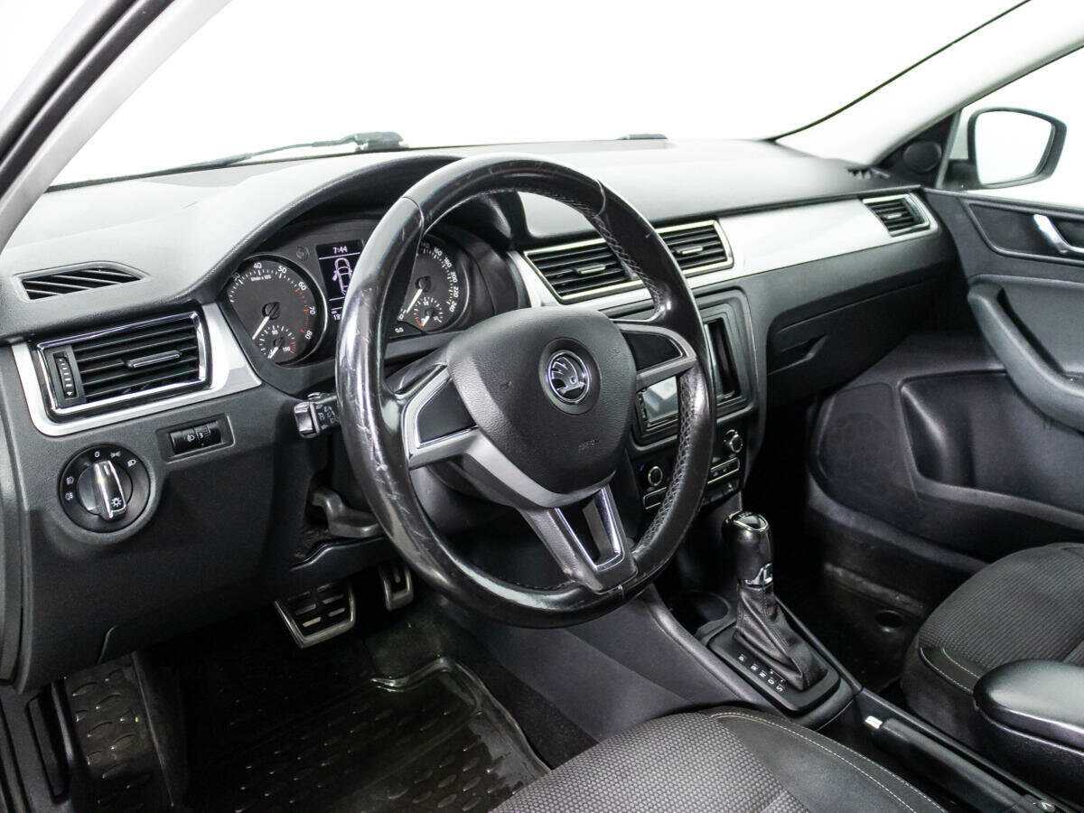 Skoda Rapid 2014 года с пробегом. Фото: #6
