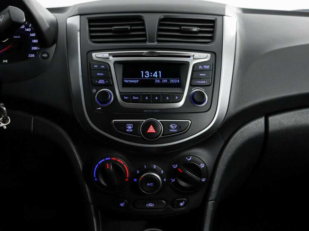 Б/У Хендай Солярис 2015 года. Фото: #13