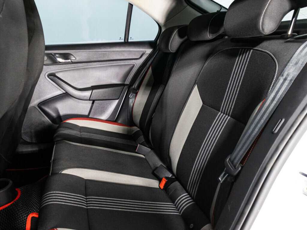 Б/У Шкода Рапид 2016 года. Фото: #9