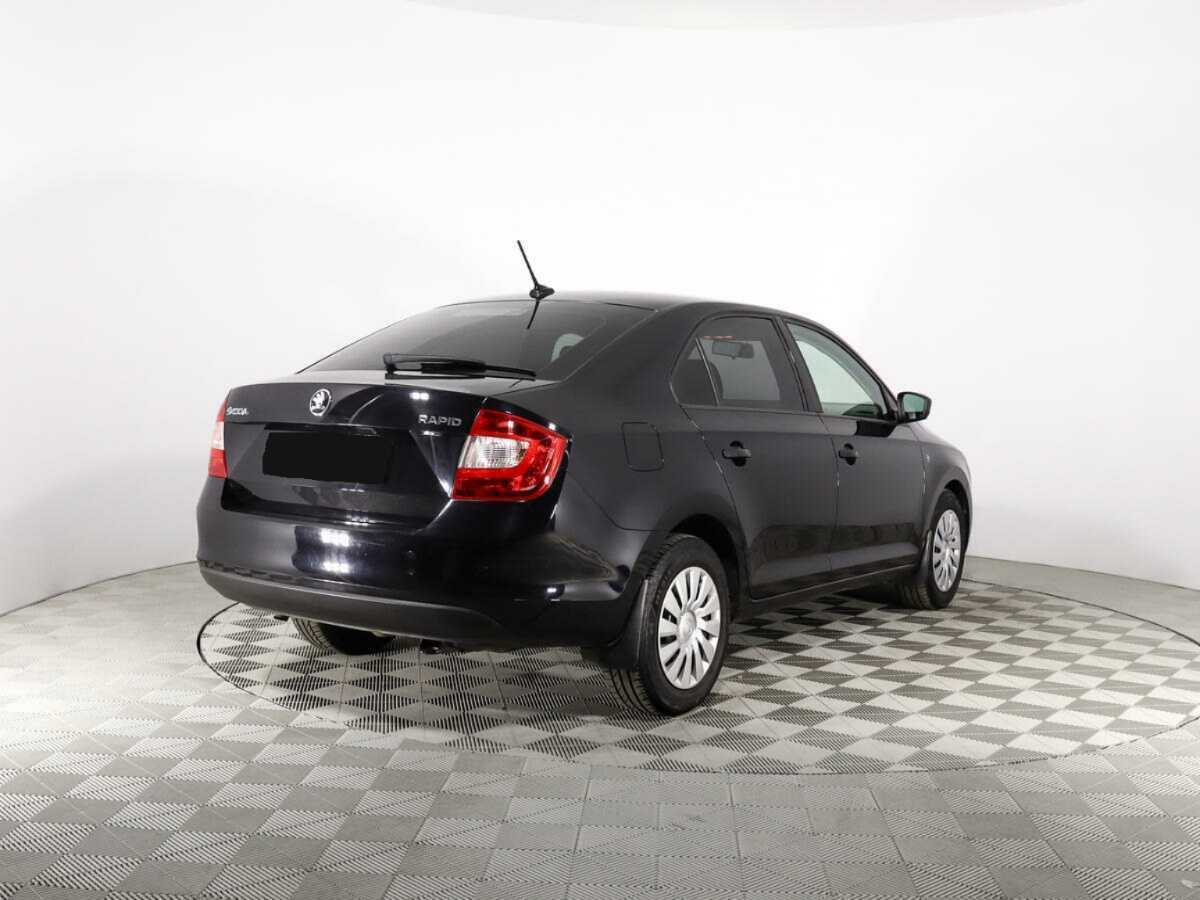 Б/У Шкода Рапид 2017 года. Фото: #7