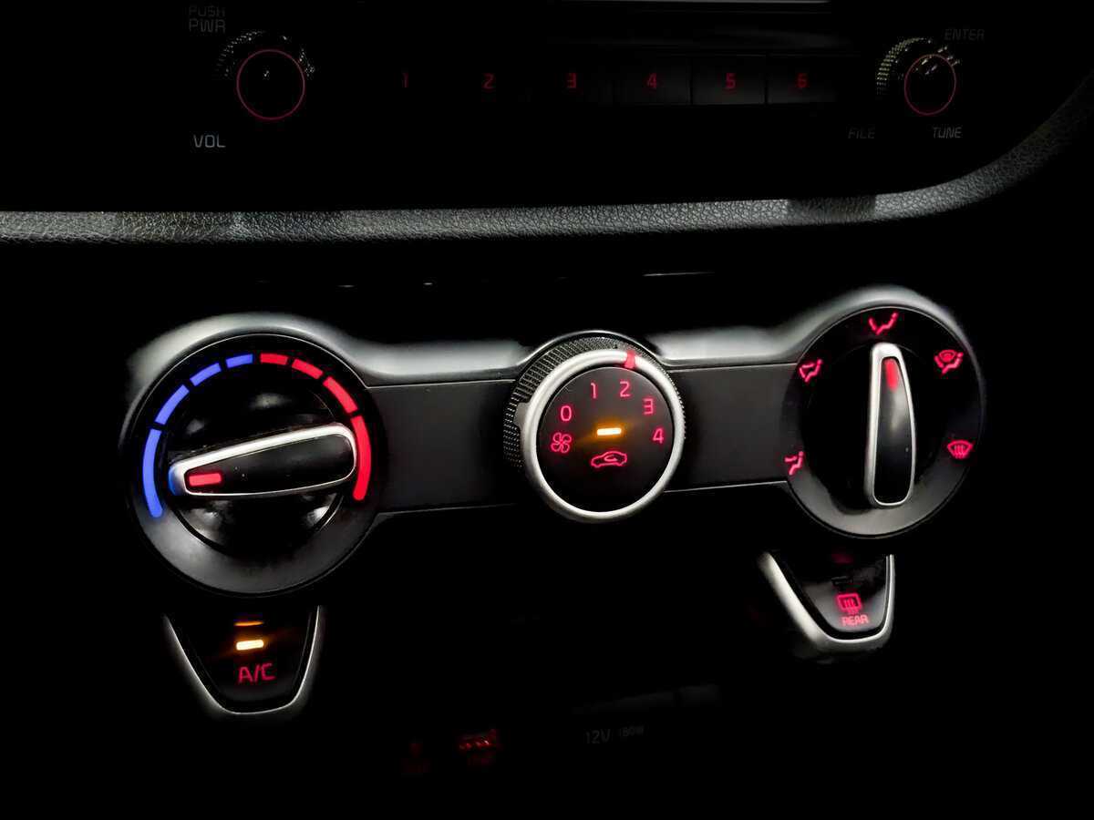 Б/У Киа Рио 2020 года. Фото: #24