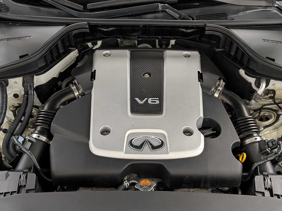 Infiniti Q70 2016 года с пробегом. Фото: #8