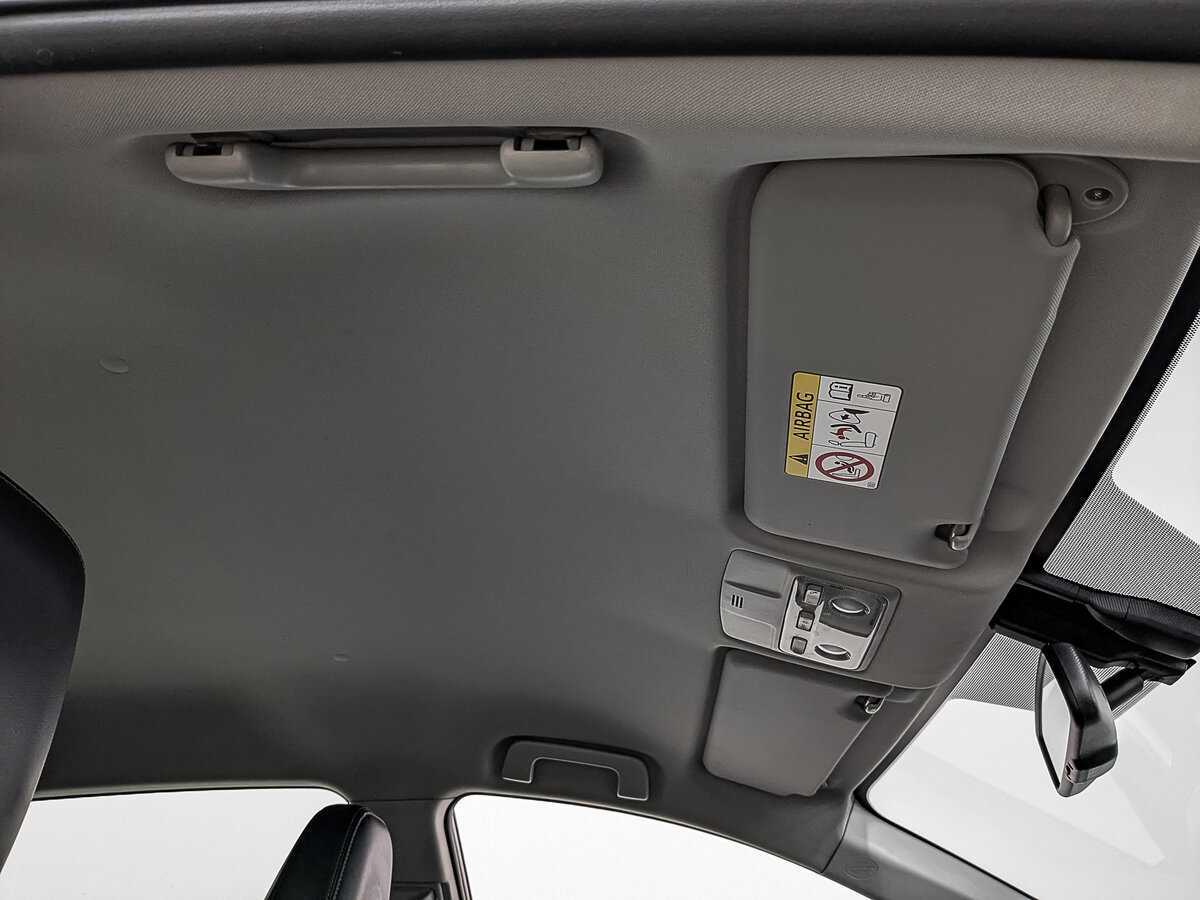 Б/У Тойота Рав4 2014 года. Фото: #21