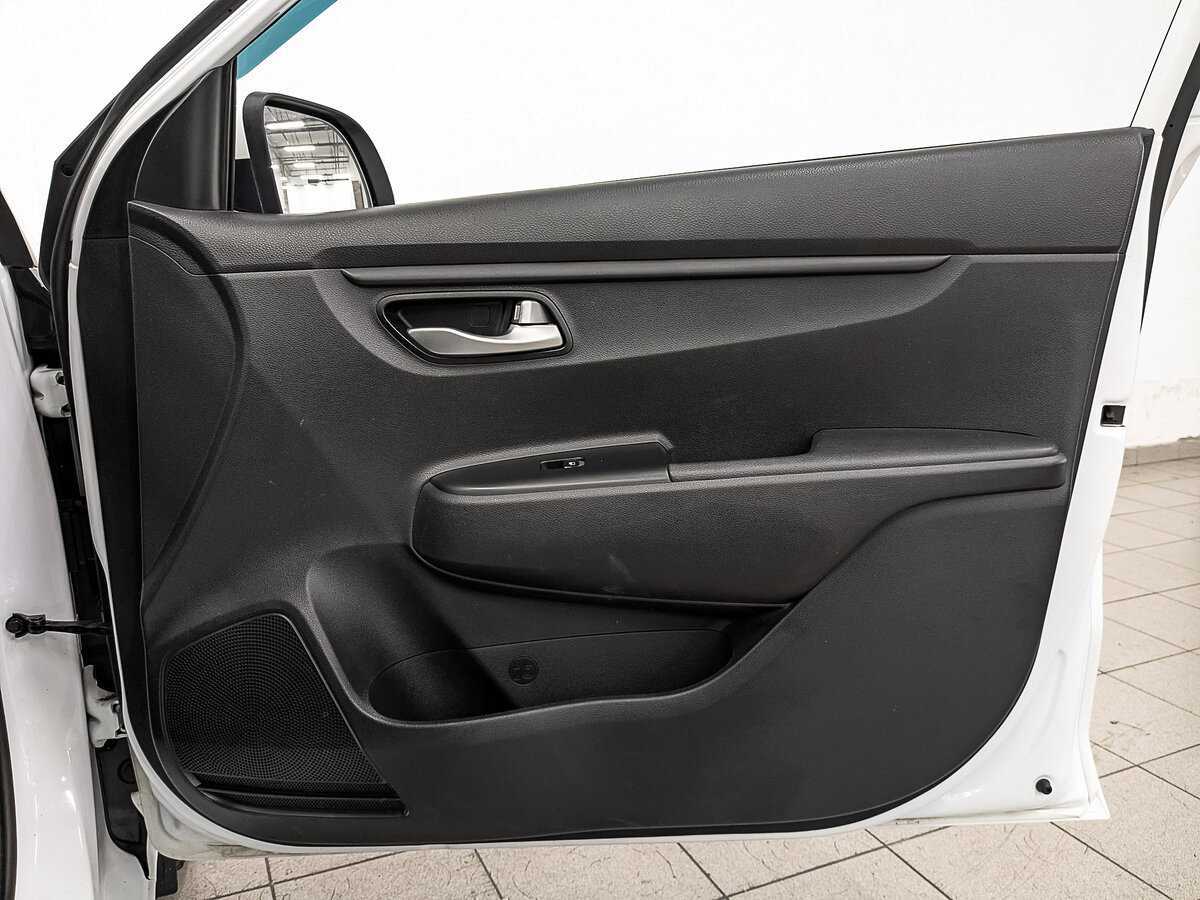 Б/У Киа Рио 2017 года. Фото: #23