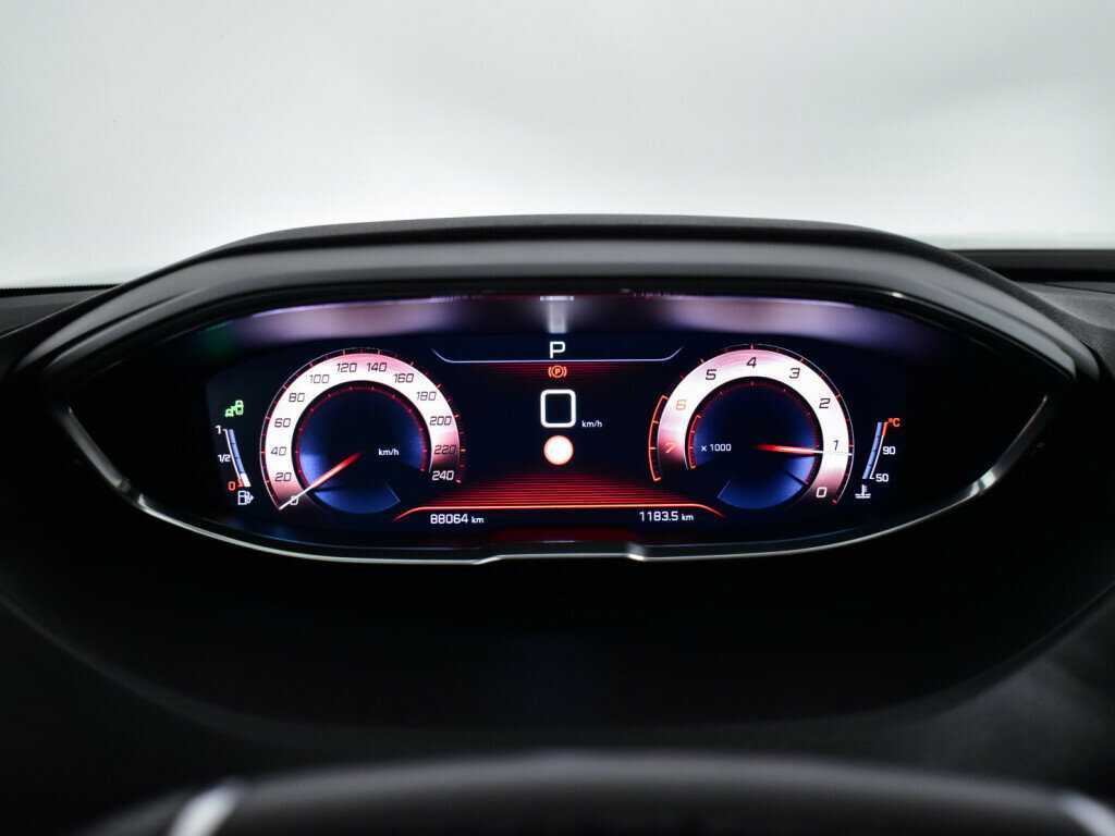 Б/У Пежо 3008 2017 года. Фото: #10