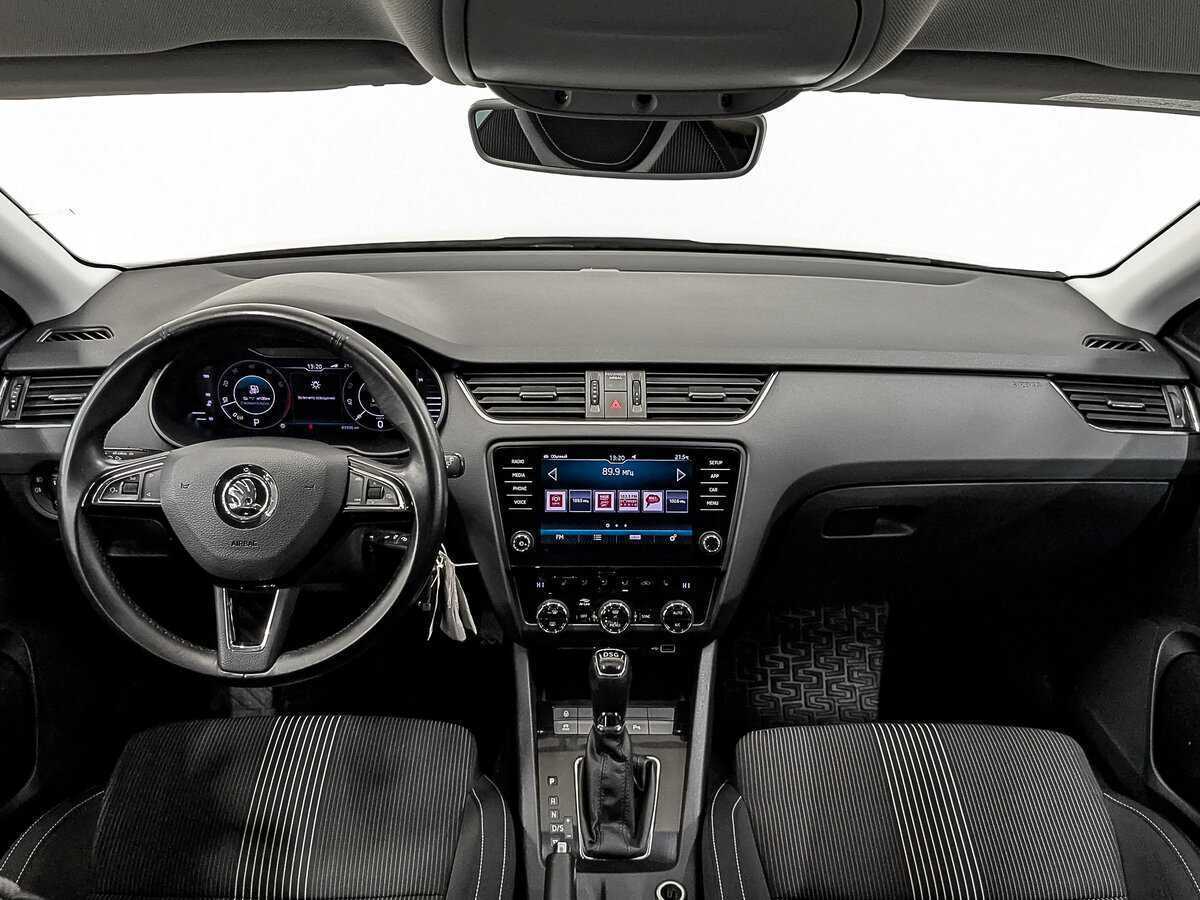 Б/У Шкода Октавия 2019 года. Фото: #13