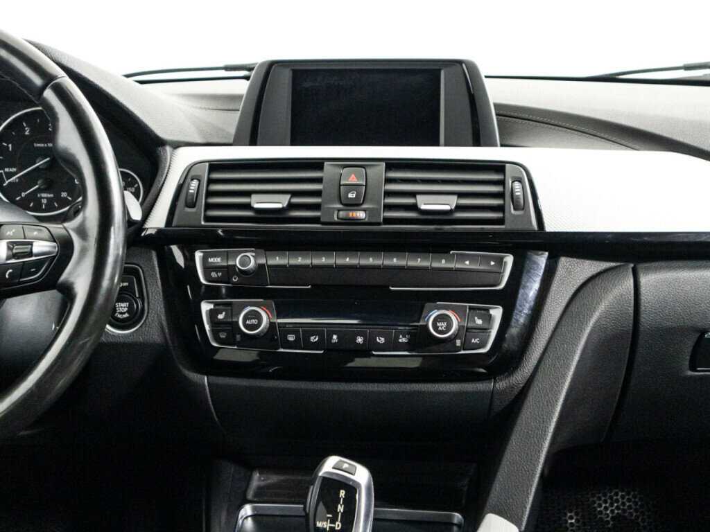 BMW 3 серии 2018 года с пробегом. Фото: #13