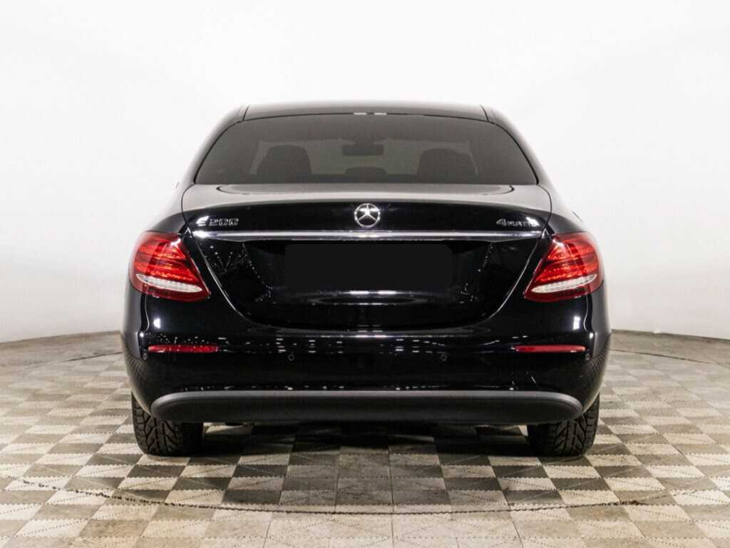 Mercedes-Benz E-Класс 2018 года с пробегом. Фото: #5