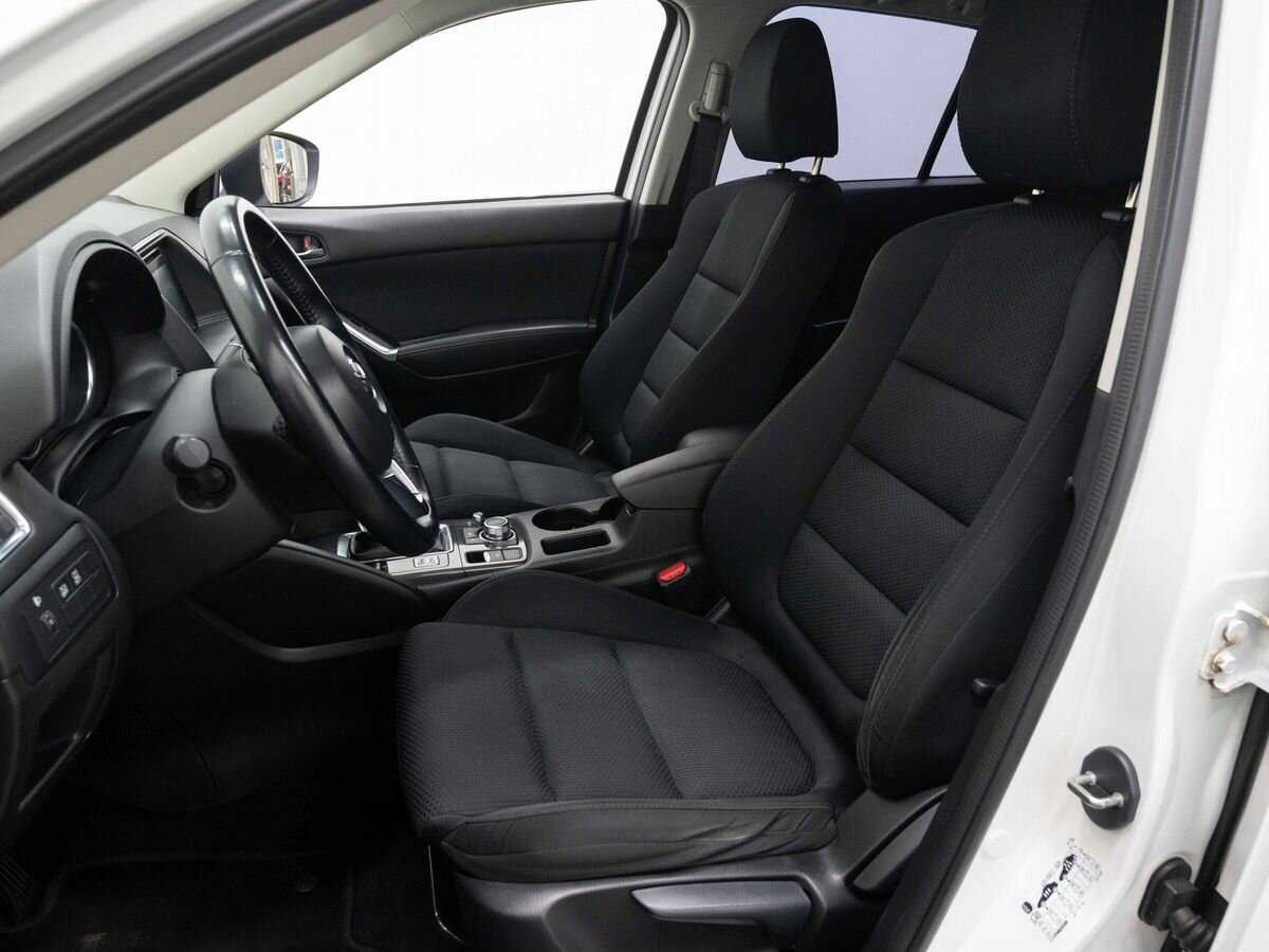 Б/У Мазда Ц-Икс-5 2016 года. Фото: #9