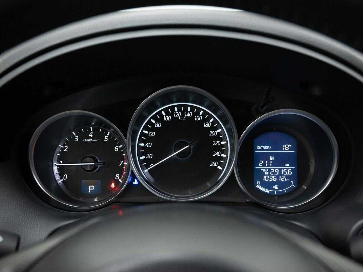 Б/У Мазда Ц-Икс-5 2016 года. Фото: #19