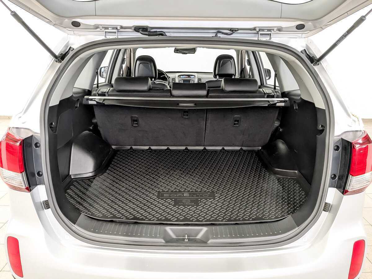 Б/У Киа Соренто 2017 года. Фото: #9