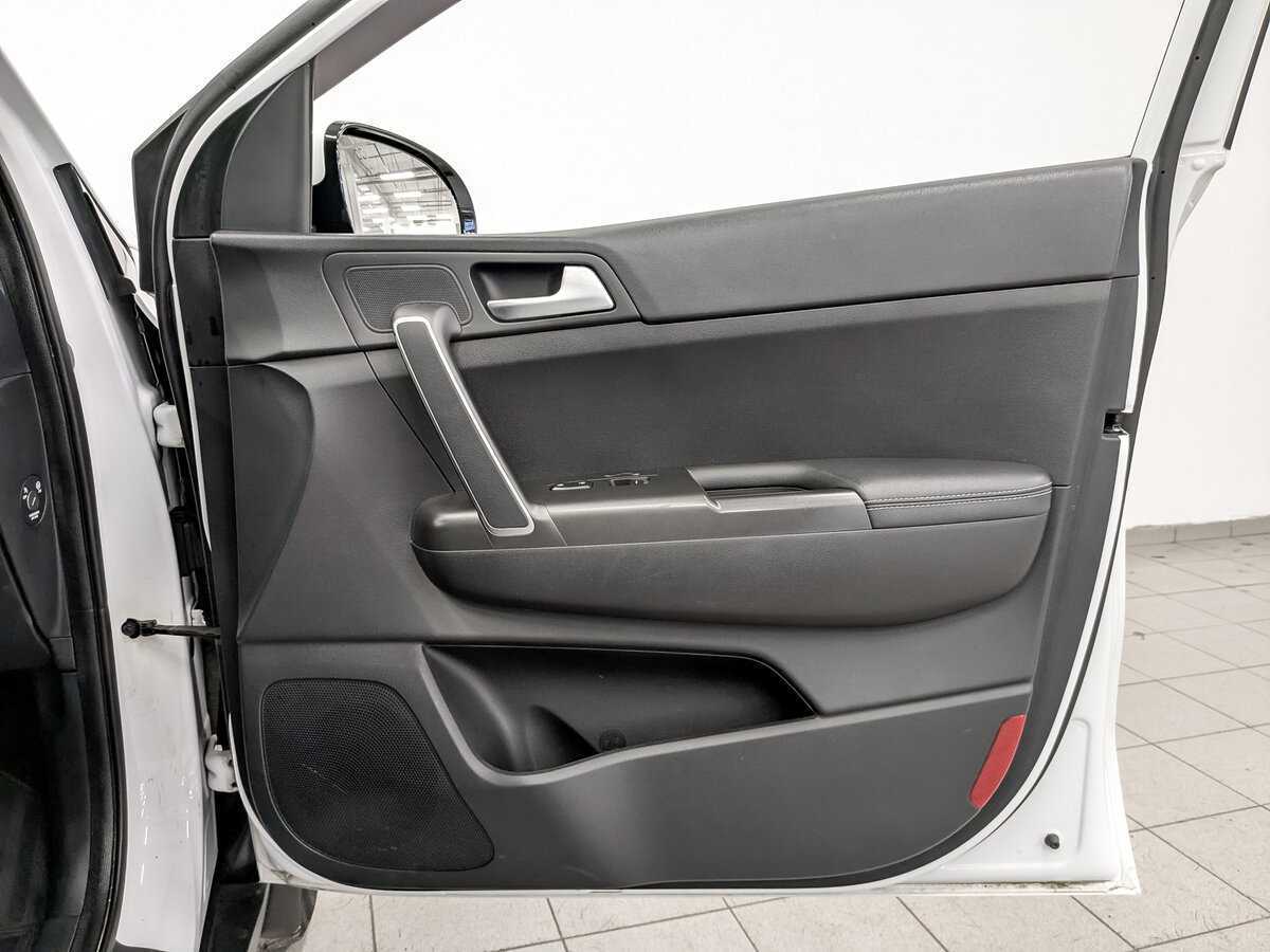 Б/У Киа Спортейдж 2018 года. Фото: #21