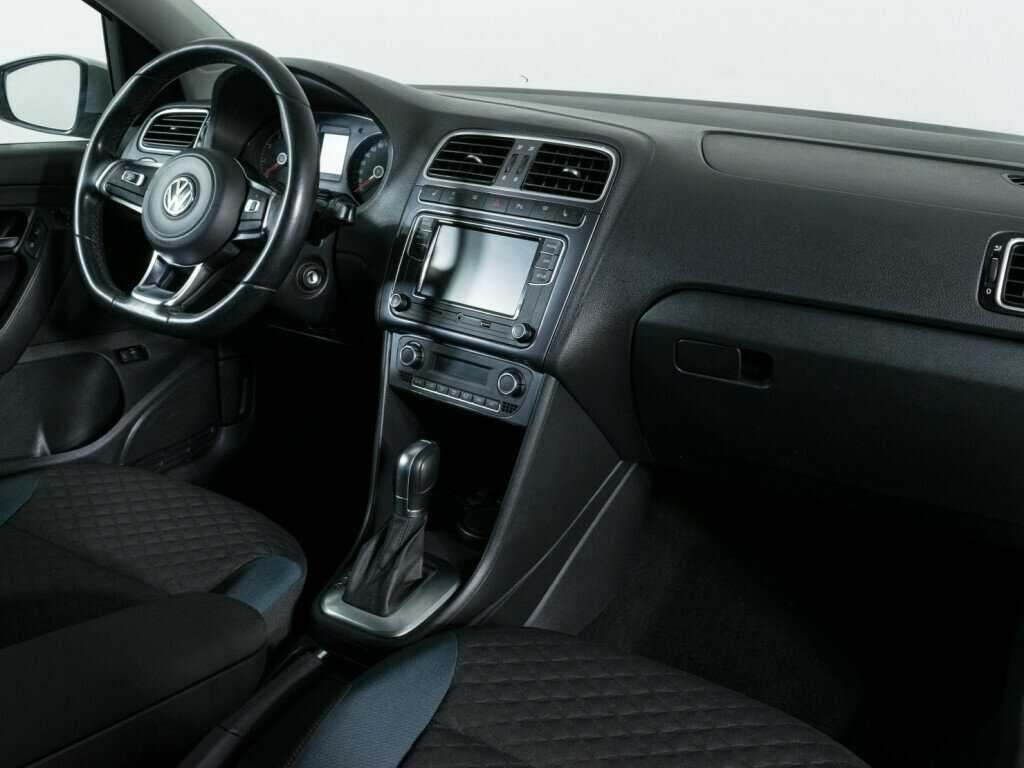 Б/У Фольксваген Поло 2019 года. Фото: #7