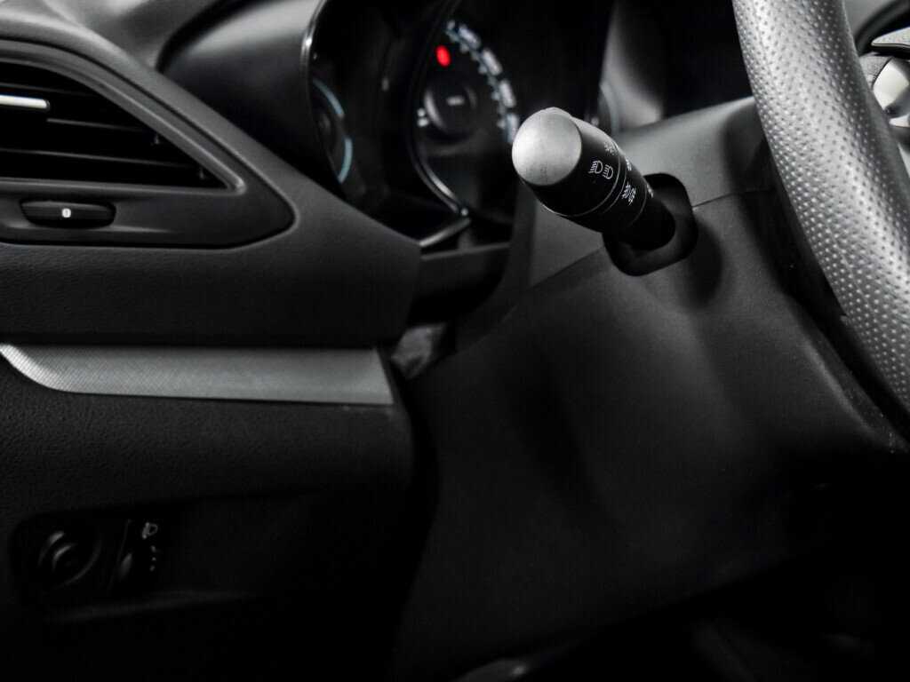 Lada (ВАЗ) Vesta 2017 года с пробегом. Фото: #9