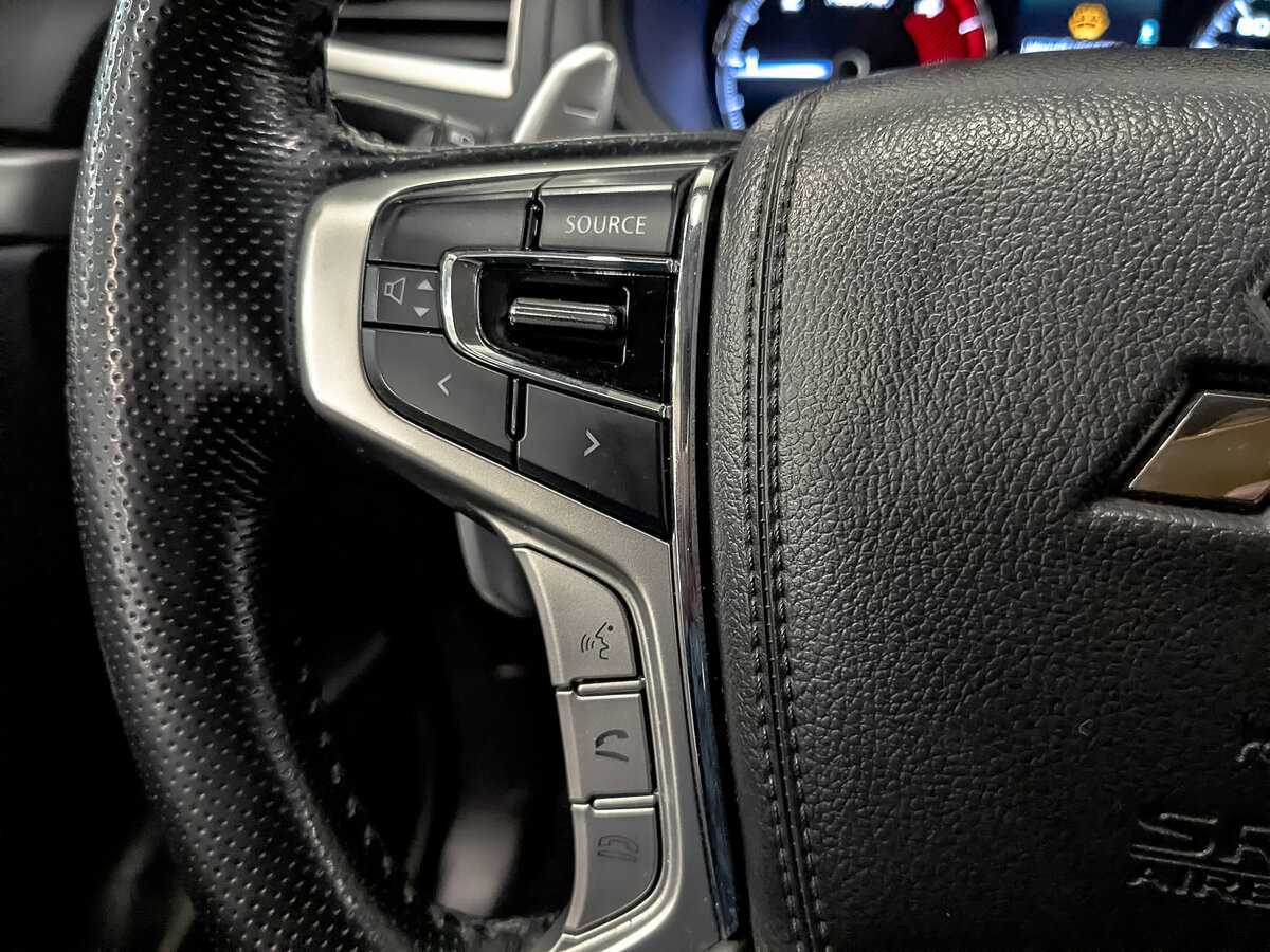 Mitsubishi Pajero Sport 2020 года с пробегом. Фото: #27