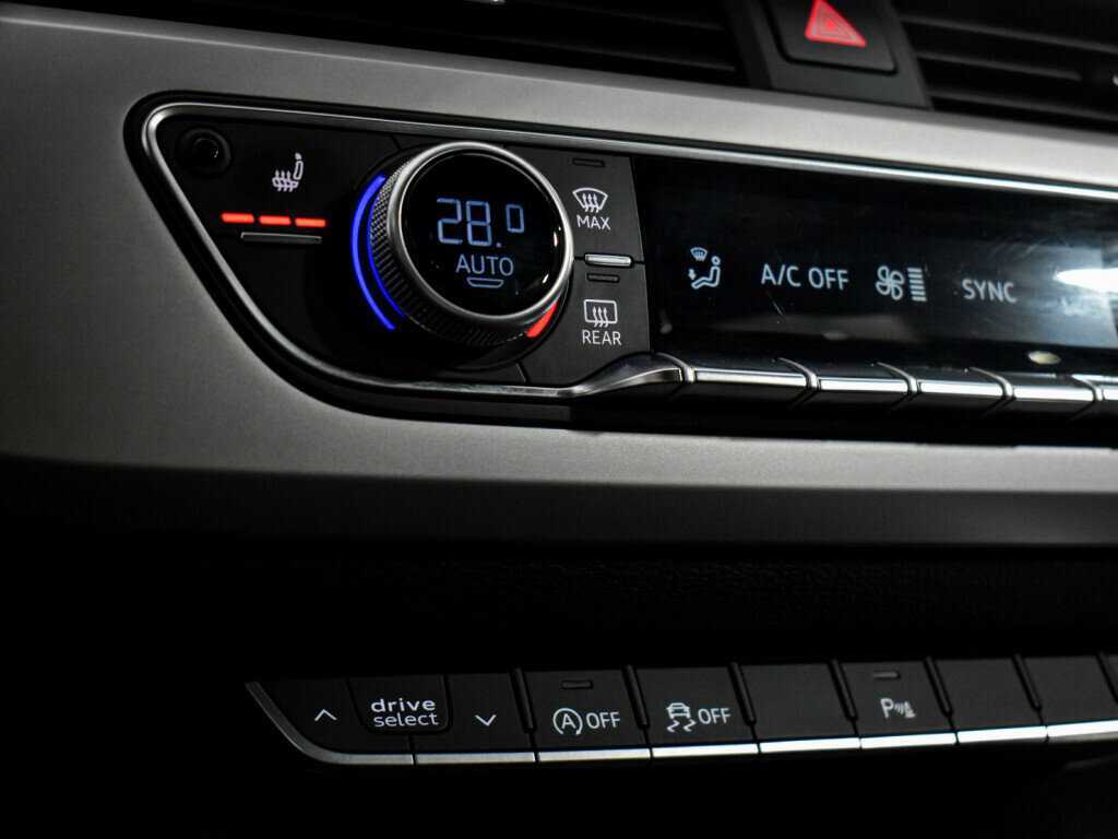 Audi A4 2020 года с пробегом. Фото: #16