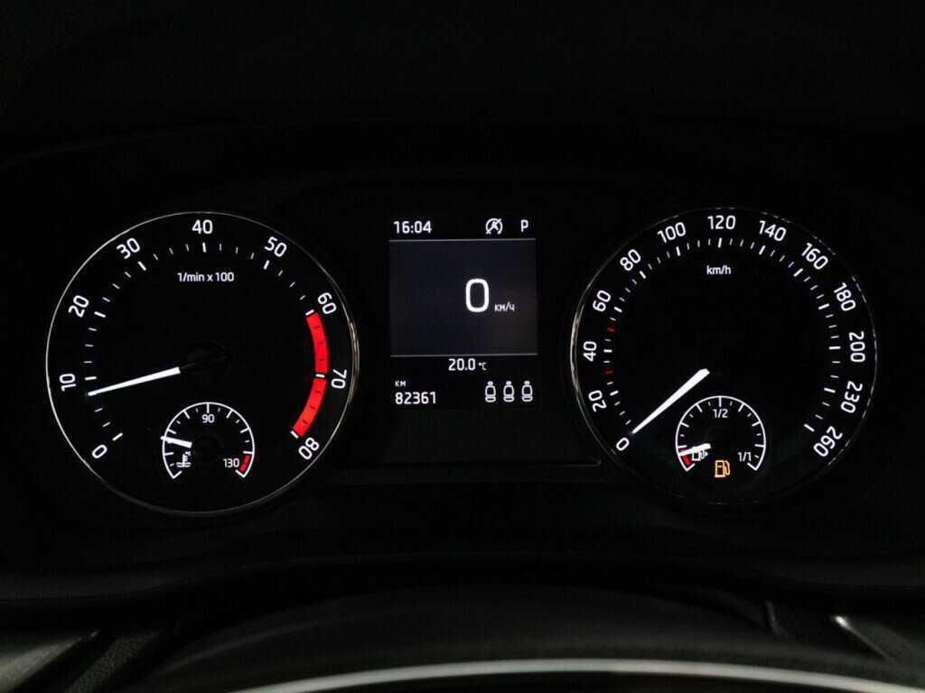 Б/У Шкода Октавия 2020 года. Фото: #11