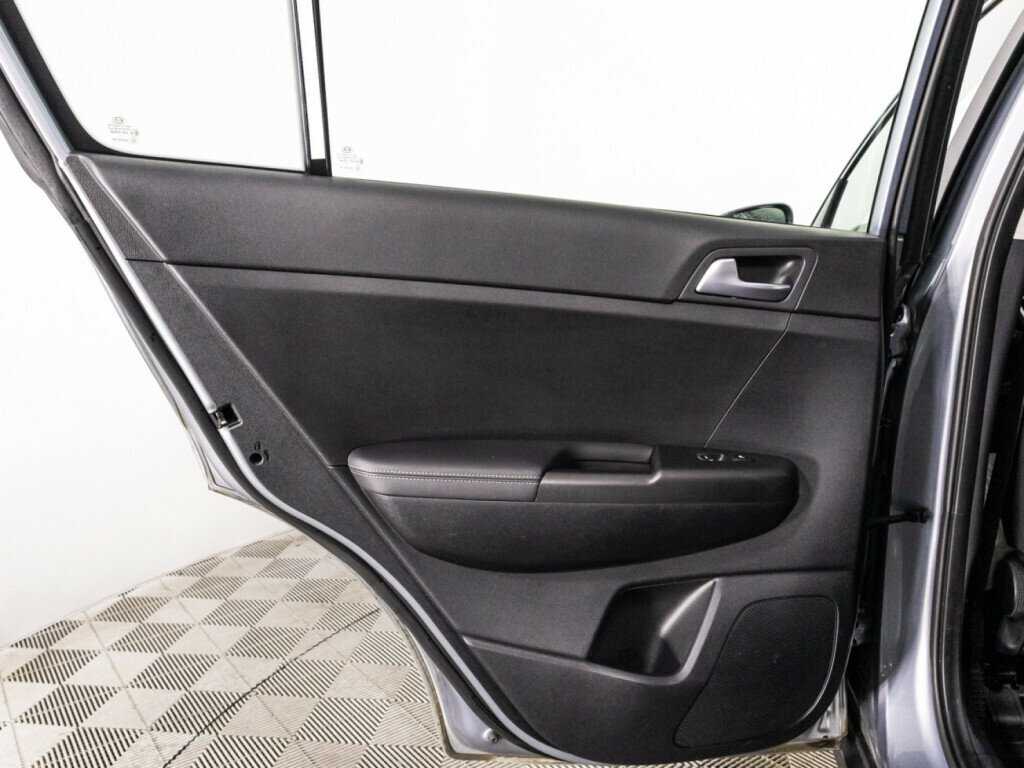 Б/У Киа Спортейдж 2021 года. Фото: #21