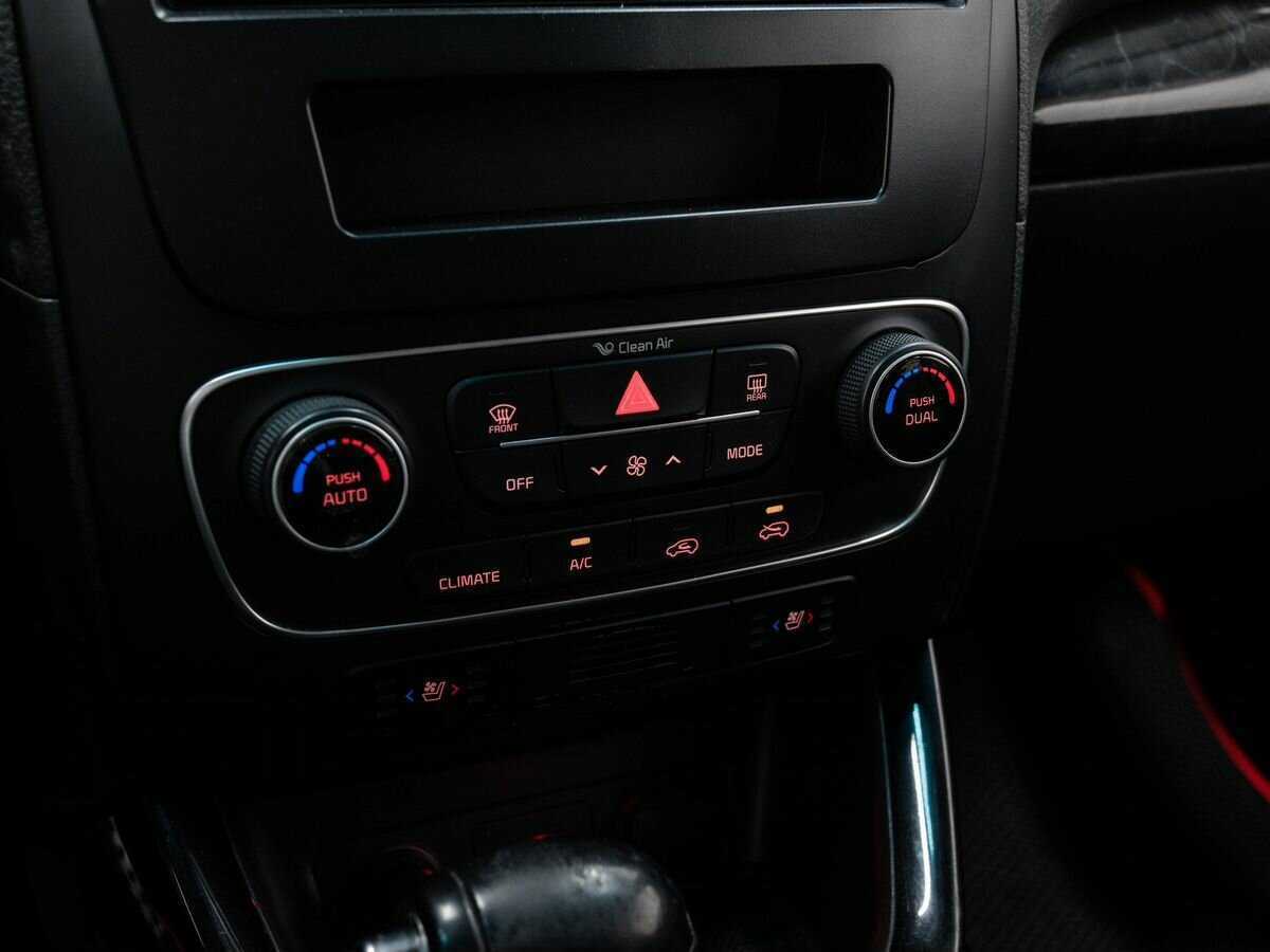 Б/У Киа Соренто 2015 года. Фото: #18