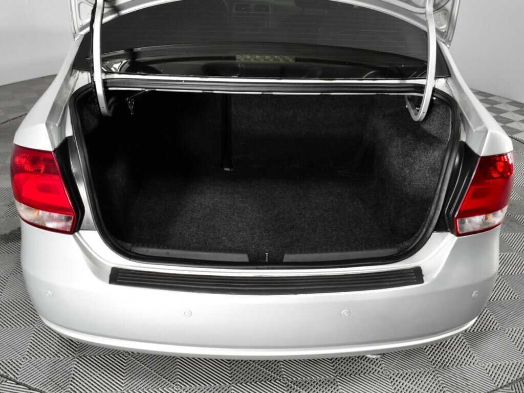 Б/У Фольксваген Поло 2015 года. Фото: #14