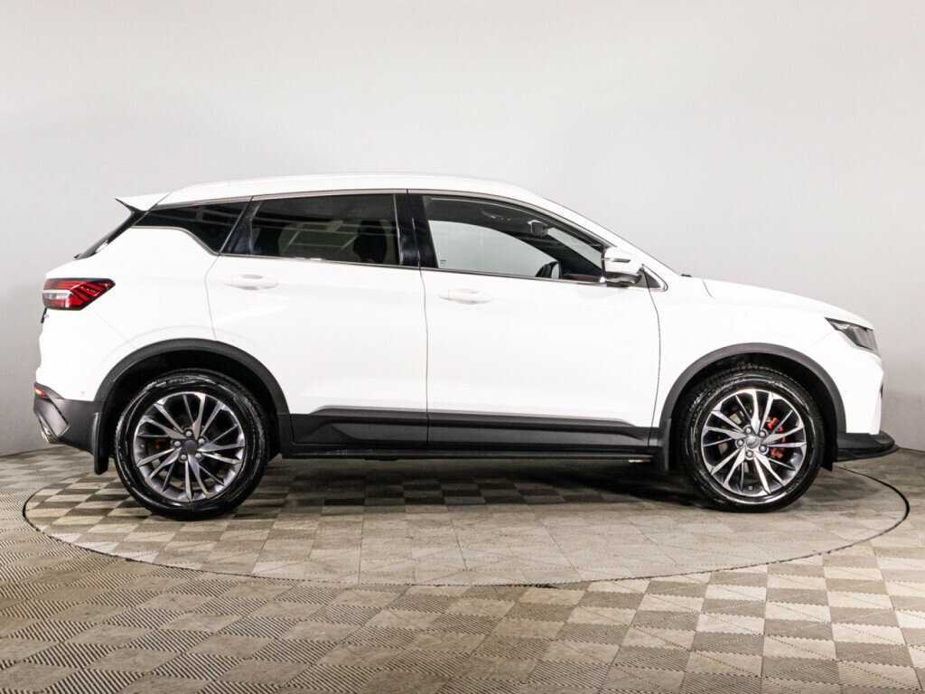 Б/У Джили Кулрэй 2023 года. Фото: #3