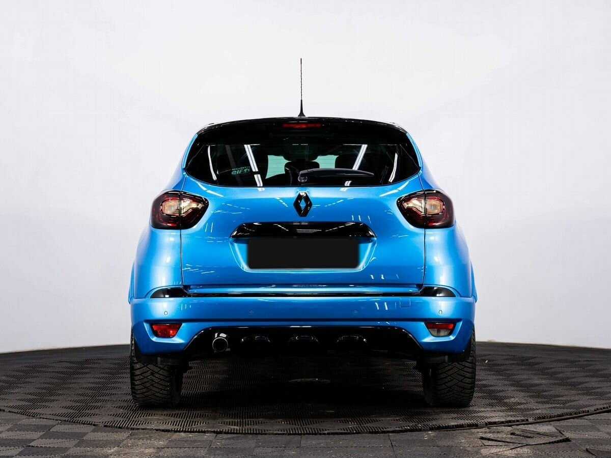 Б/У Рено Каптюр 2017 года. Фото: #4