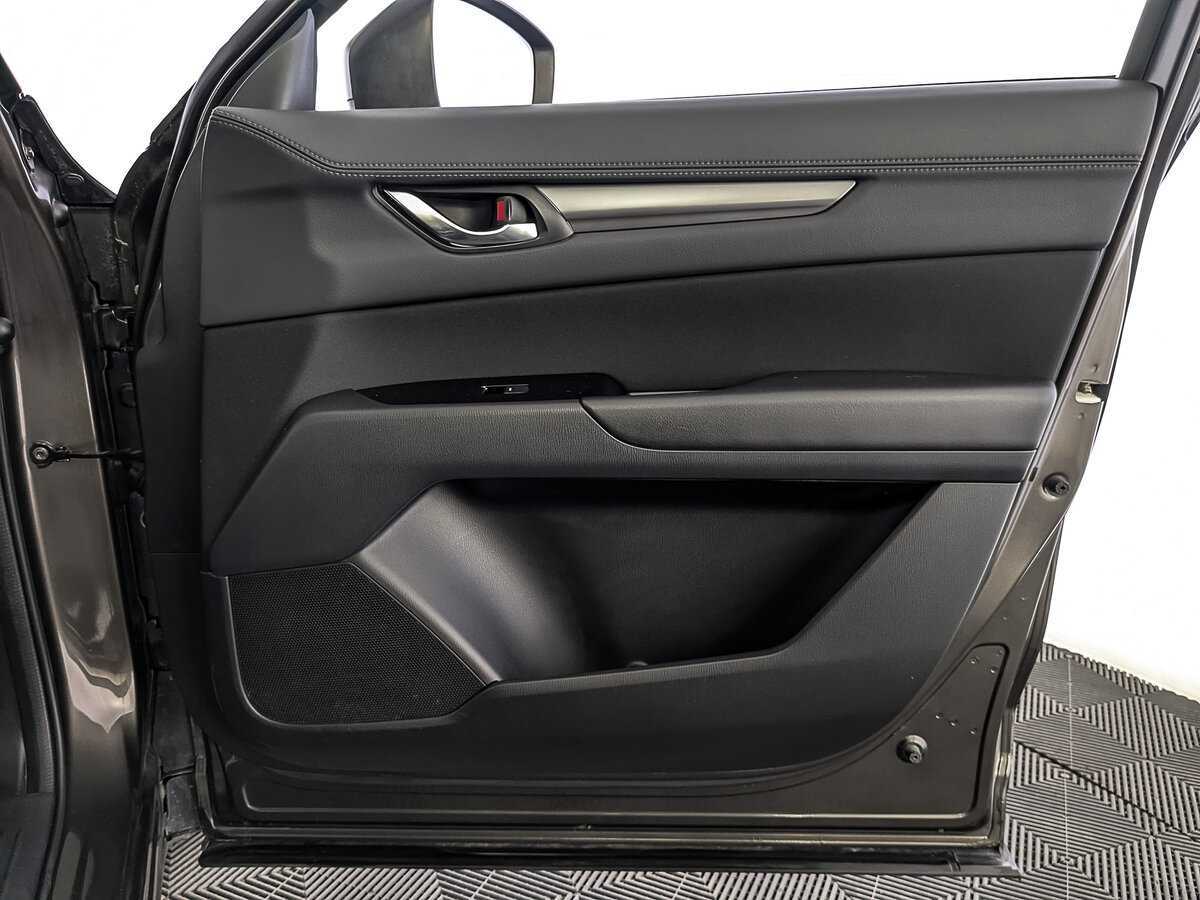 Б/У Мазда Ц-Икс-5 2017 года. Фото: #24