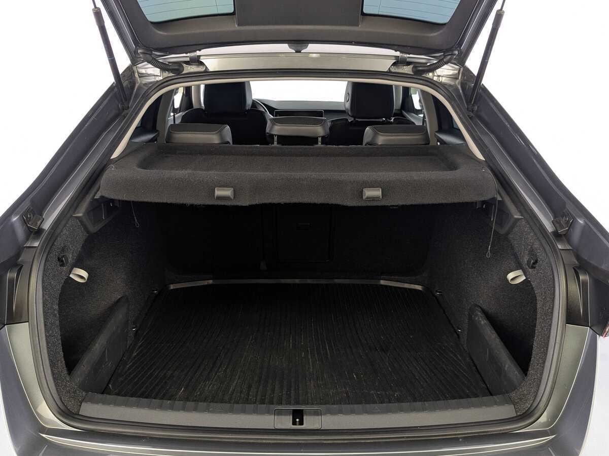 Б/У Шкода Октавия 2021 года. Фото: #9