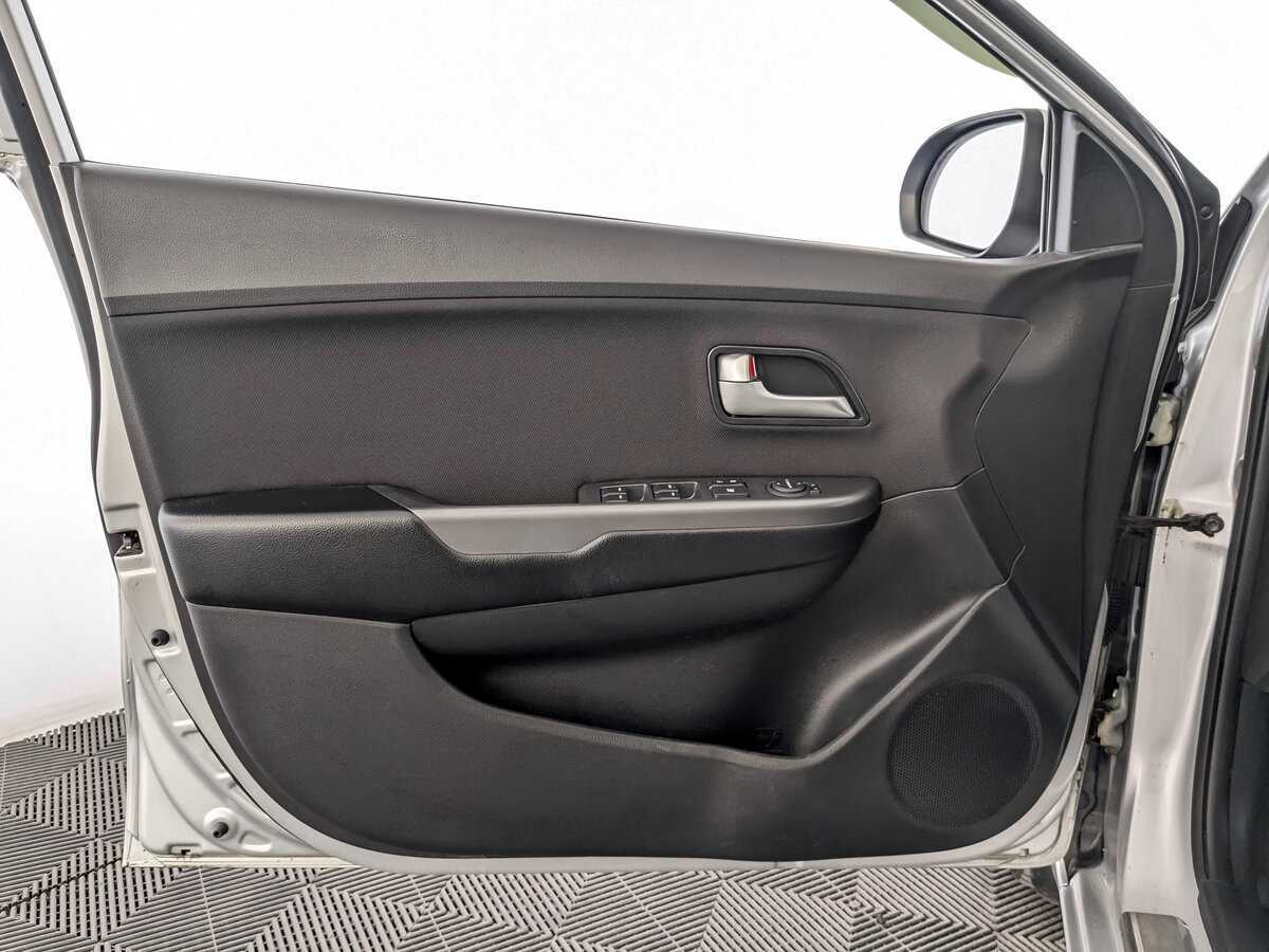 Б/У Киа Рио 2017 года. Фото: #18