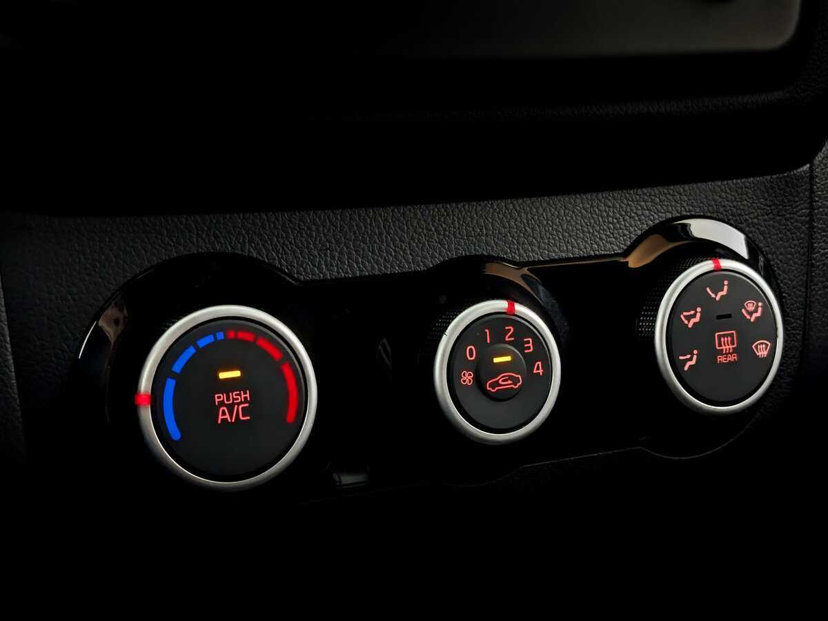 Б/У Киа Рио 2017 года. Фото: #23